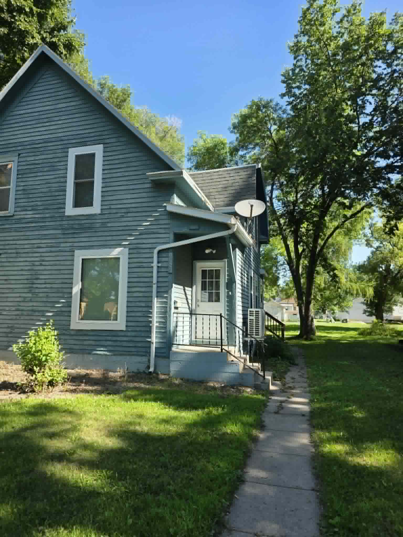 217 5th Avenue Southwest - 1