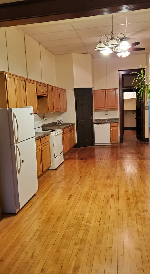 115 1/2 East Kemp