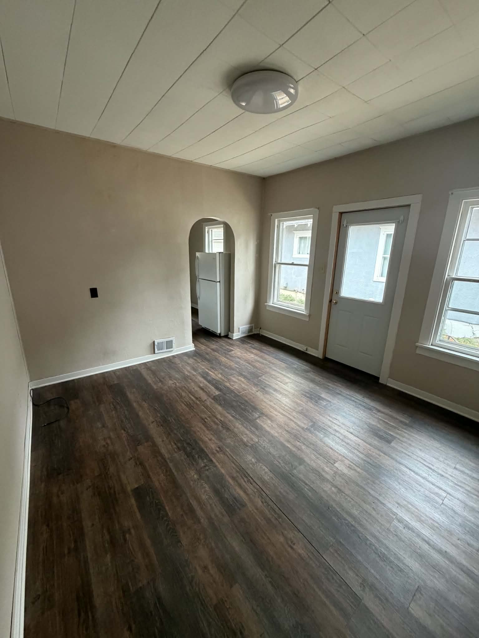 305 North Broadway - 307 1/2